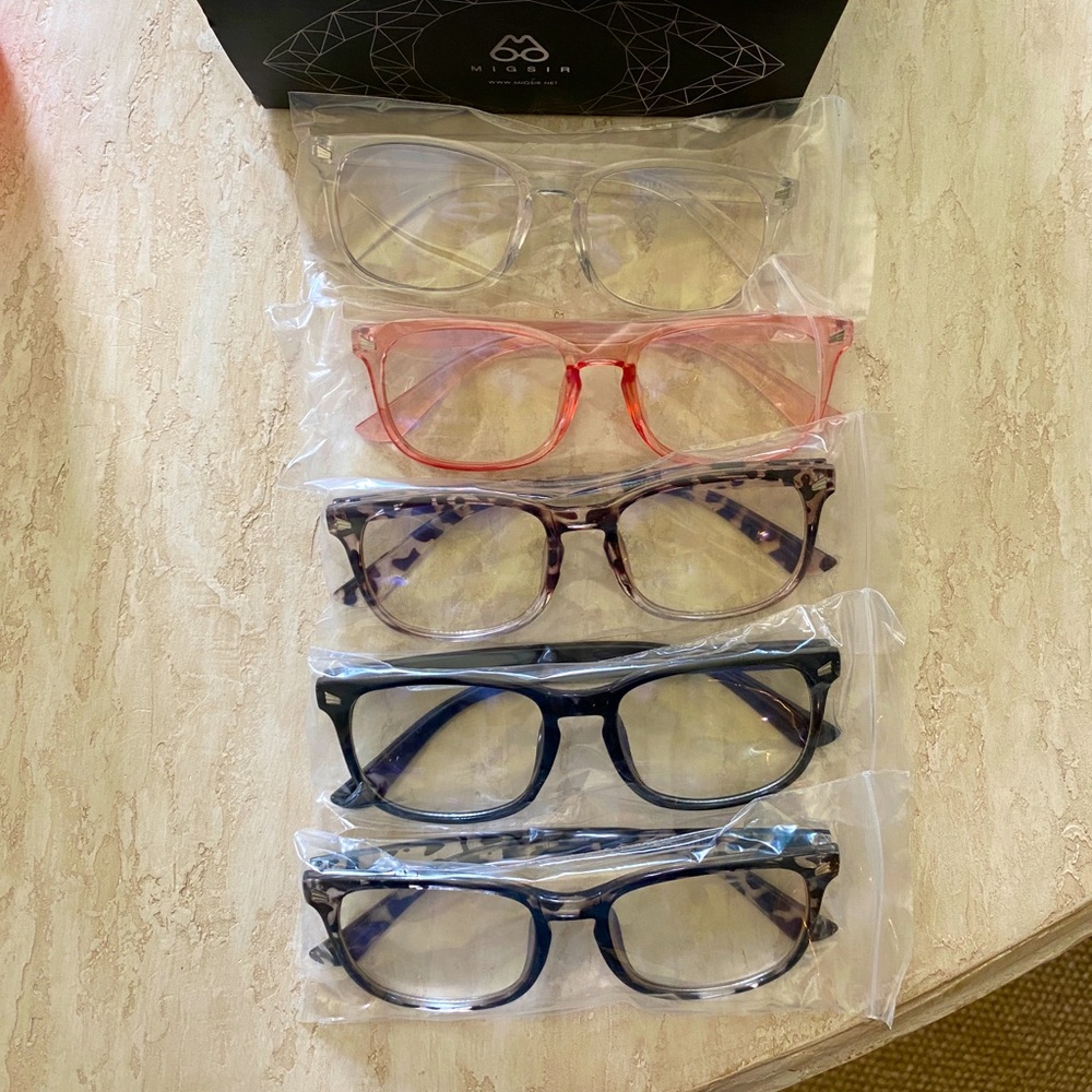 Blue light glasses